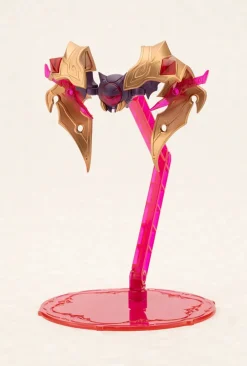 Plastic Models><noscript><img width=