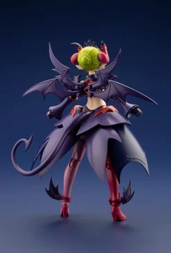 Plastic Models><noscript><img width=