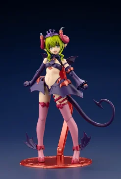 Plastic Models><noscript><img width=