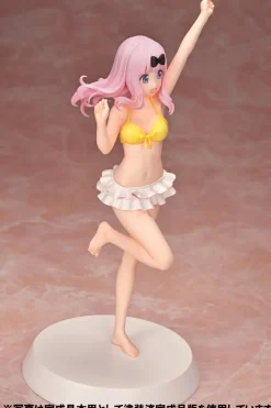 Plastic Models><noscript><img width=