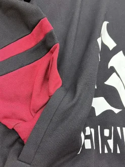 Jackets & Hoodies><noscript><img width=