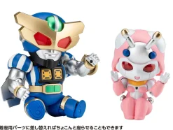 Plastic Models><noscript><img width=