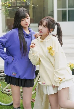 Jackets & Hoodies><noscript><img width=