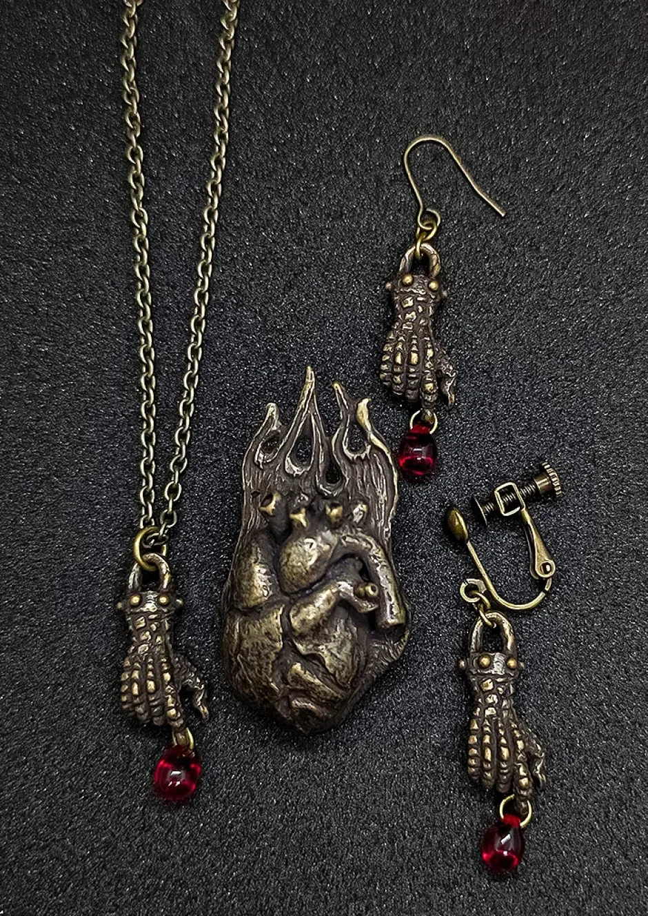 Dragon's Dogma 2 Dragon Hand Pendant Clearance