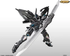 Plastic Models><noscript><img width=