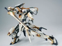 Plastic Models><noscript><img width=