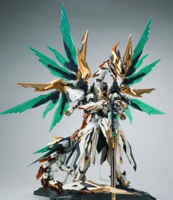 Plastic Models><noscript><img width=