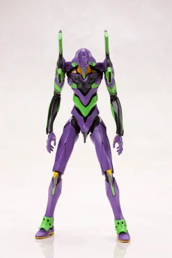 Plastic Models><noscript><img width=