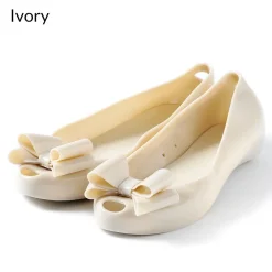 FLAPPER Ribbon Pumps New