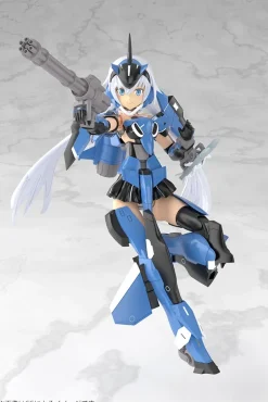 Plastic Models><noscript><img width=