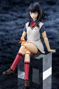 Plastic Models><noscript><img width=