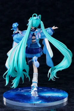 Bishoujo Figures|Scale Figures><noscript><img width=