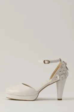 Footwear>Honey Salon Flower Pumps (White)