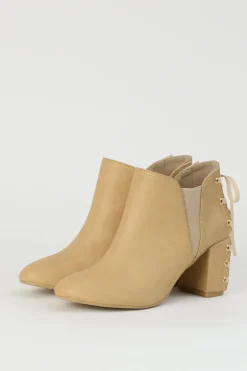 Footwear>Honey Salon Lace-Up Booties (Camel)