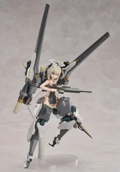 Plastic Models><noscript><img width=