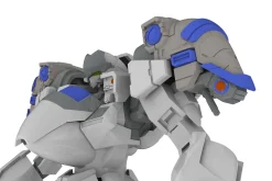 Plastic Models><noscript><img width=