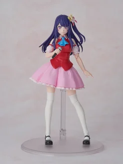 Plastic Models><noscript><img width=