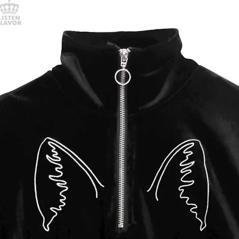 LISTEN FLAVOR Cat Eye Velour Half-Zip Pullover New