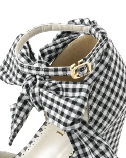 Footwear><noscript><img width=