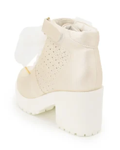 Footwear><noscript><img width=