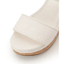Footwear><noscript><img width=