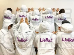 Jackets & Hoodies><noscript><img width=