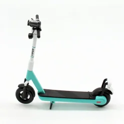 Plastic Models>Luup Electric Scooter 1/12 Scale Plastic Model