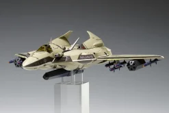 Plastic Models><noscript><img width=