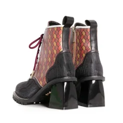 Footwear><noscript><img width=