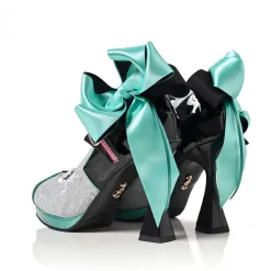 Footwear><noscript><img width=