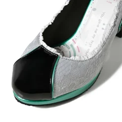 Footwear><noscript><img width=
