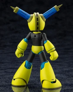 Plastic Models><noscript><img width=