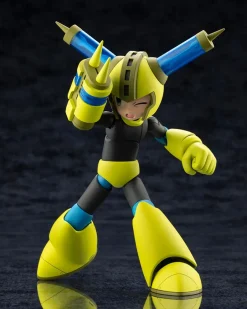 Plastic Models><noscript><img width=