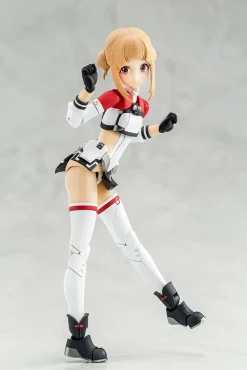 Plastic Models><noscript><img width=