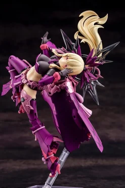 Plastic Models><noscript><img width=