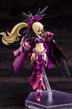 Plastic Models><noscript><img width=