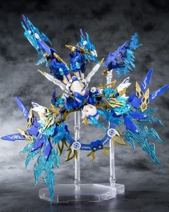 Plastic Models><noscript><img width=
