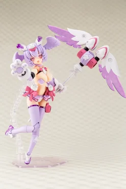 Plastic Models><noscript><img width=