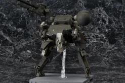 Plastic Models><noscript><img width=