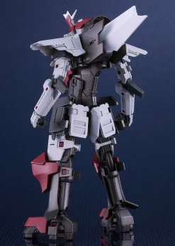Plastic Models><noscript><img width=