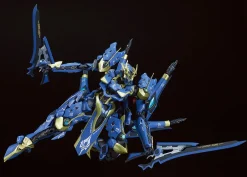 Plastic Models><noscript><img width=