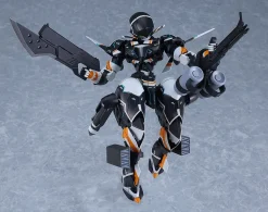 Plastic Models><noscript><img width=