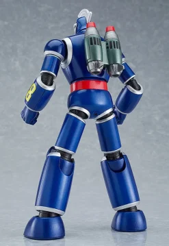 Plastic Models><noscript><img width=