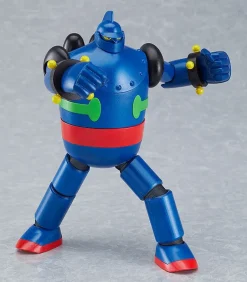 Plastic Models><noscript><img width=
