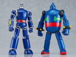 Plastic Models><noscript><img width=
