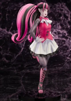 Scale Figures><noscript><img width=
