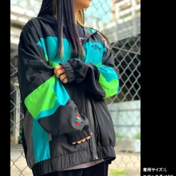 Jackets & Hoodies><noscript><img width=