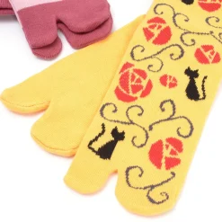 Nagomi Modern Japanese Cat Tabi Socks Sale
