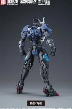 Plastic Models><noscript><img width=