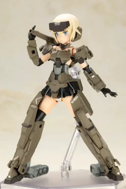 Plastic Models><noscript><img width=
